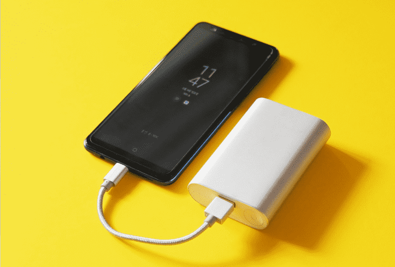 how does a power bank work