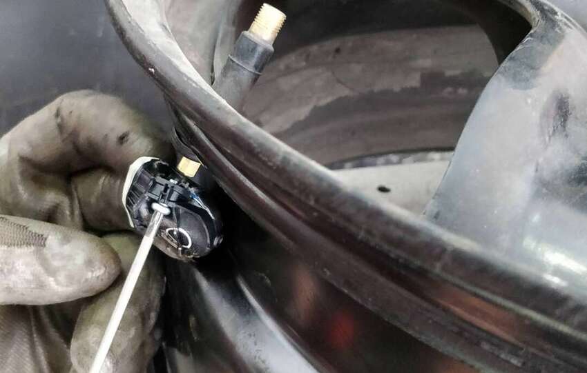 how long do Tpms batteries last