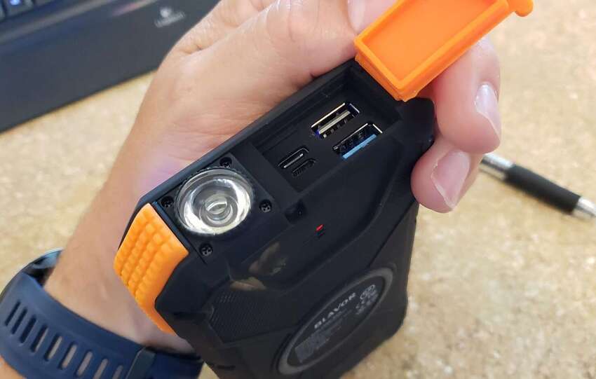 BLAVOR Solar Charger Power Bank 18W