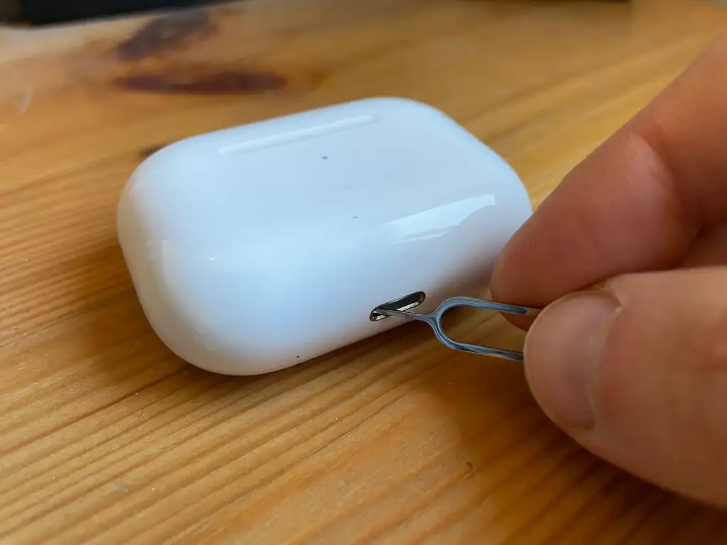 How to clean AirPods Charging port