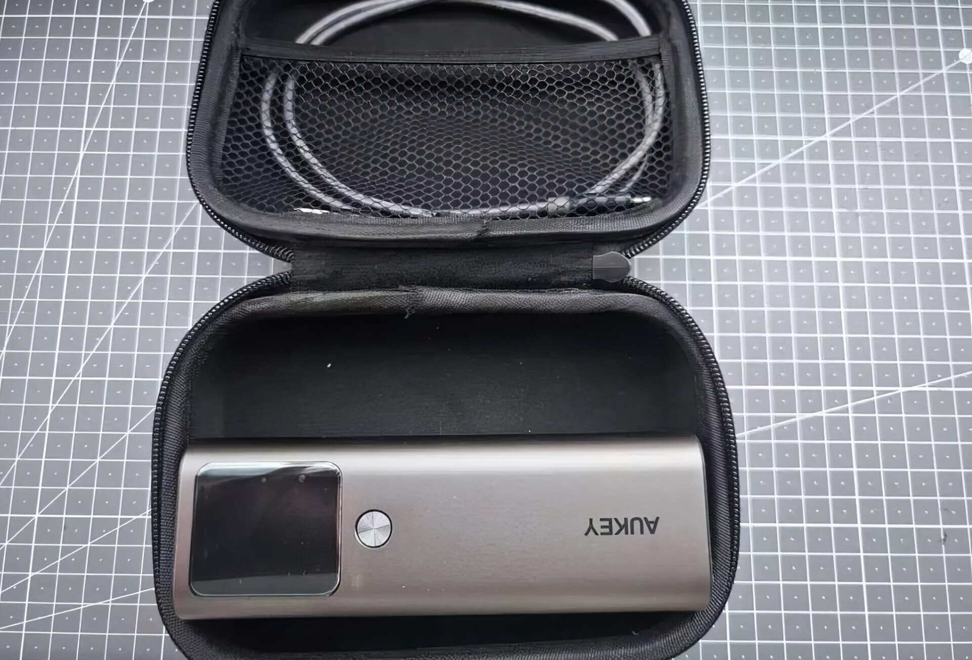 AUKEY PB Y45 27600mAh 140W AUKEY PB Y45 27600mAh 140W