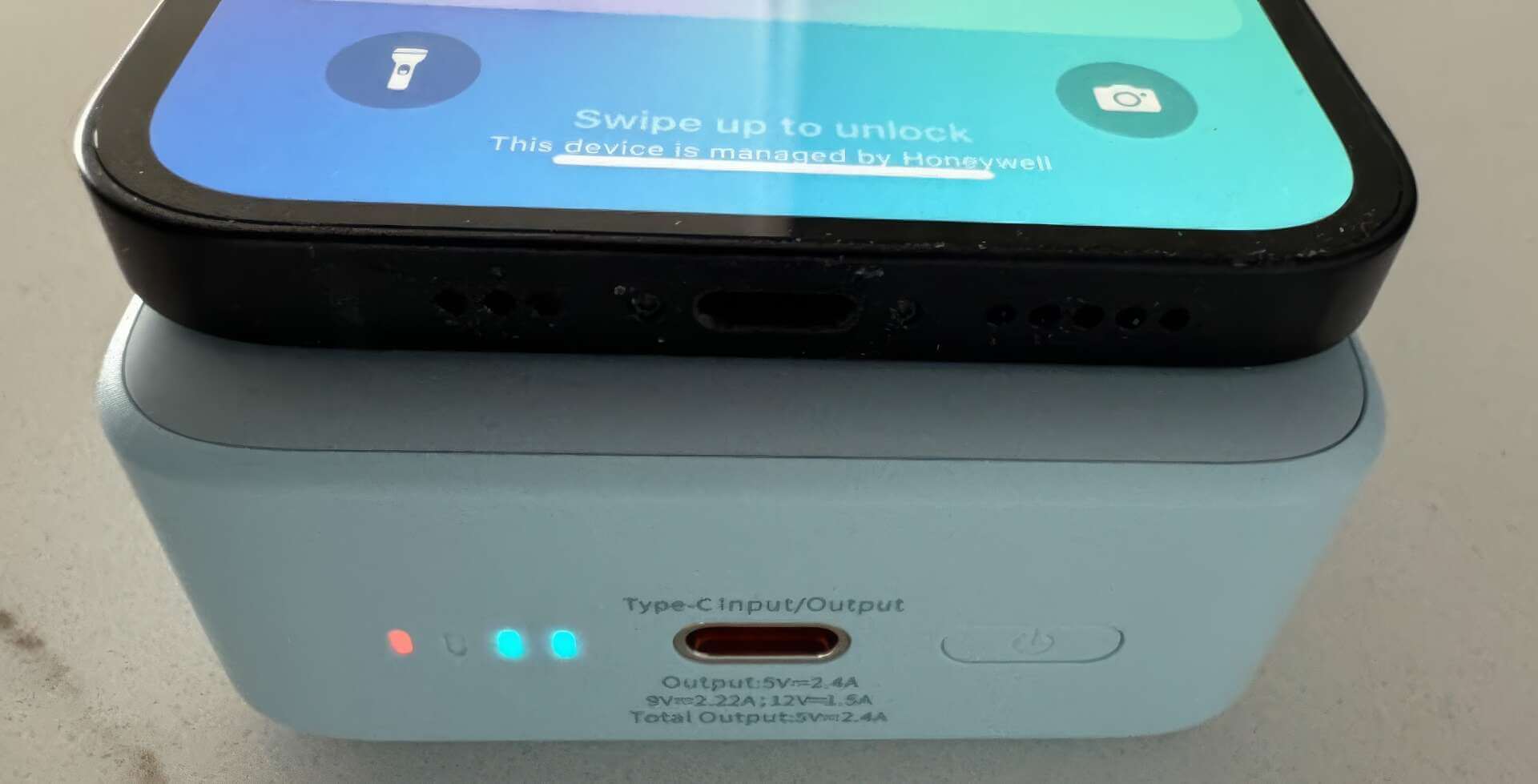 Baseus 20000mAh 20W Magnetic Battery Pack Charging iPhone Baseus 20000mAh 20W Magnetic Battery Pack Charging iPhone