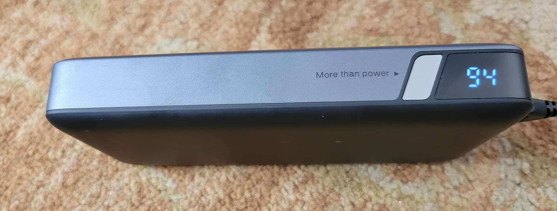 UGreen 25000mAh 145W Power Bank Indicator UGreen 25000mAh 145W Power Bank Indicator